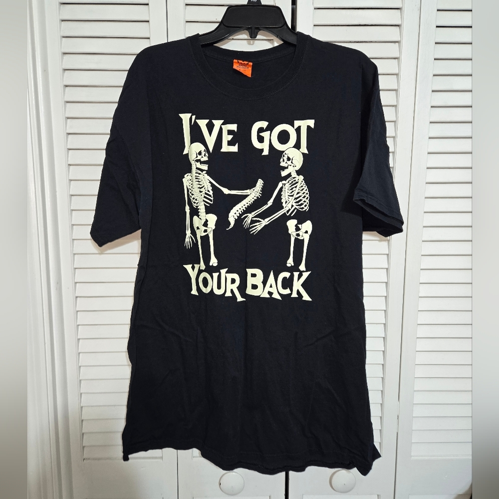 CLEARANCE Happy Halloween Men's XL Black Graphic T-Shirt with Skeleton Design
